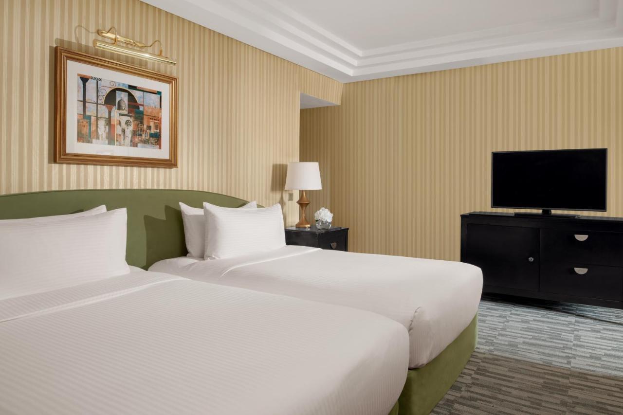 インターコンチネンタル リヤド リヤード エクステリア 写真 A guest room at the Hilton London Paddington