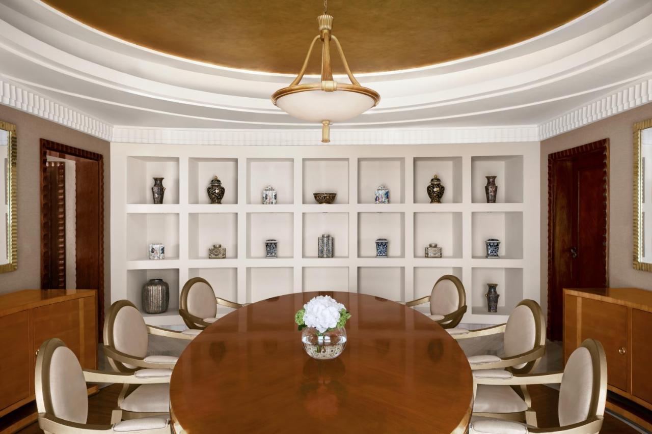 インターコンチネンタル リヤド リヤード エクステリア 写真 The interior of the 2010 White House redesign